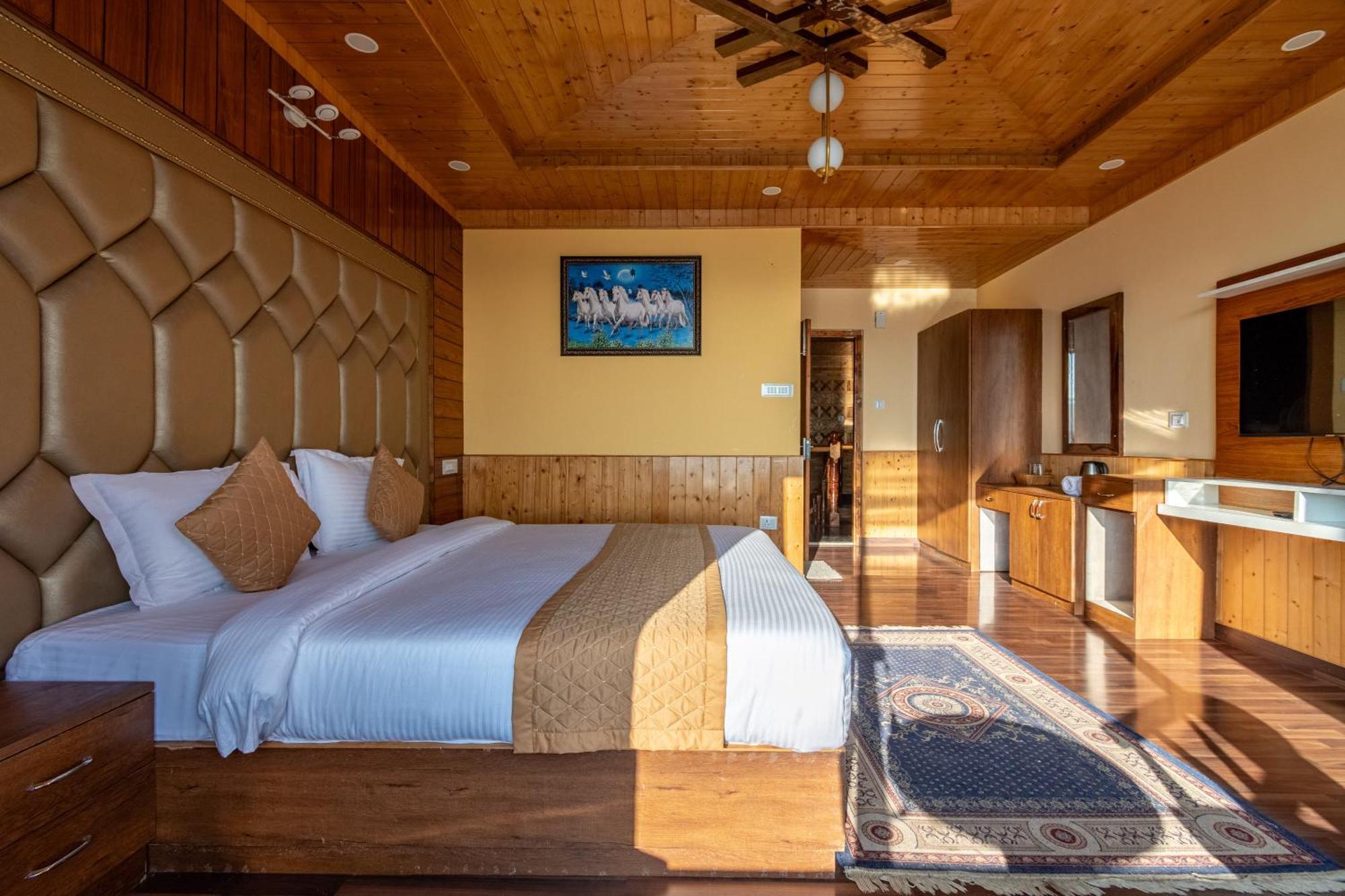 Hotel Wood Crista Kufri Near An Apple Orchard Zewnętrze zdjęcie